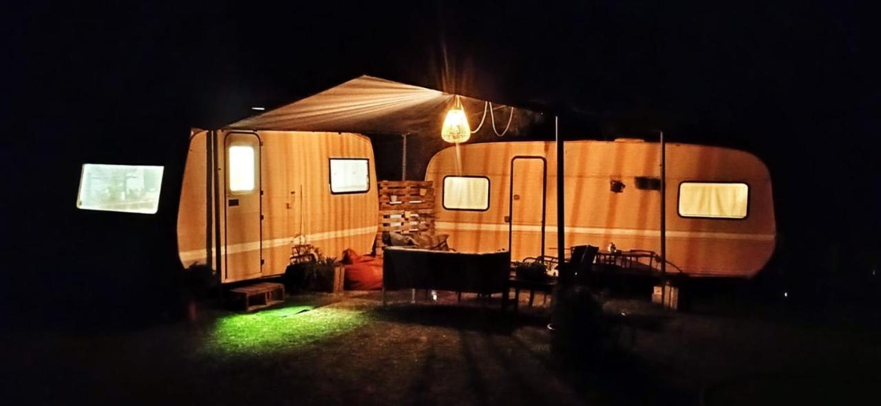 Caravana- Glamping Casa Tortuga Ла-Нусия Экстерьер фото